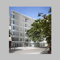 Richard Meier, Leblon Offices, photo by Roland Halbe on newyork-architects.com,.jpg